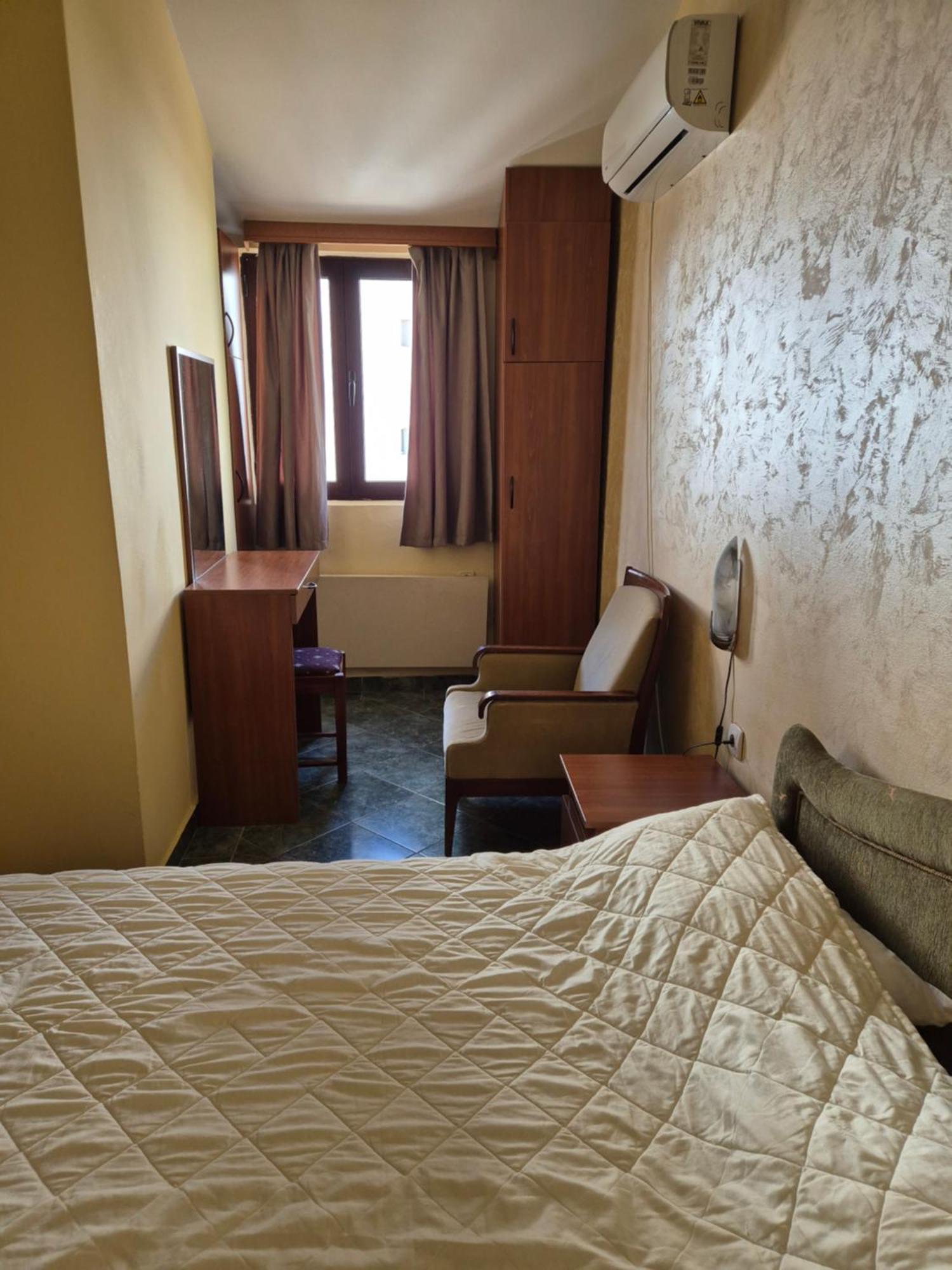 Mali Milocer Bay Accommodation Sveti Stefan Oda fotoğraf