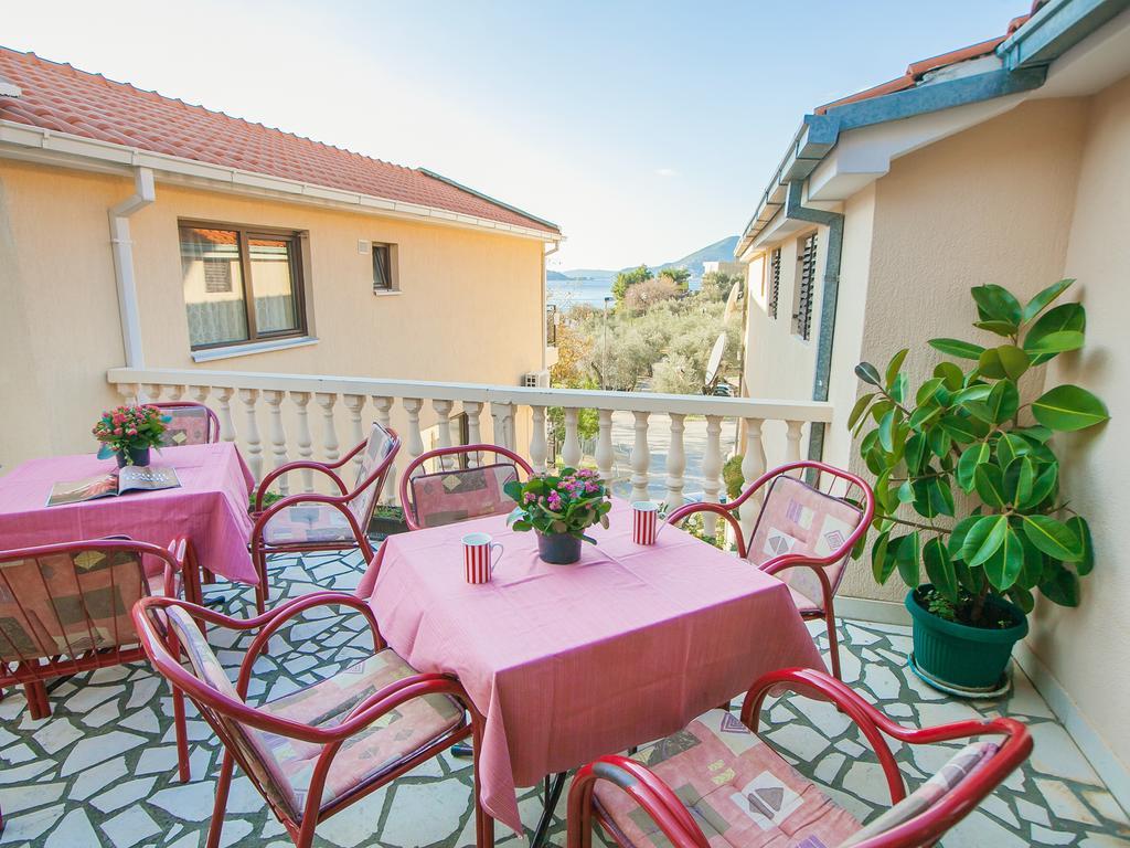 Mali Milocer Bay Accommodation Sveti Stefan Oda fotoğraf