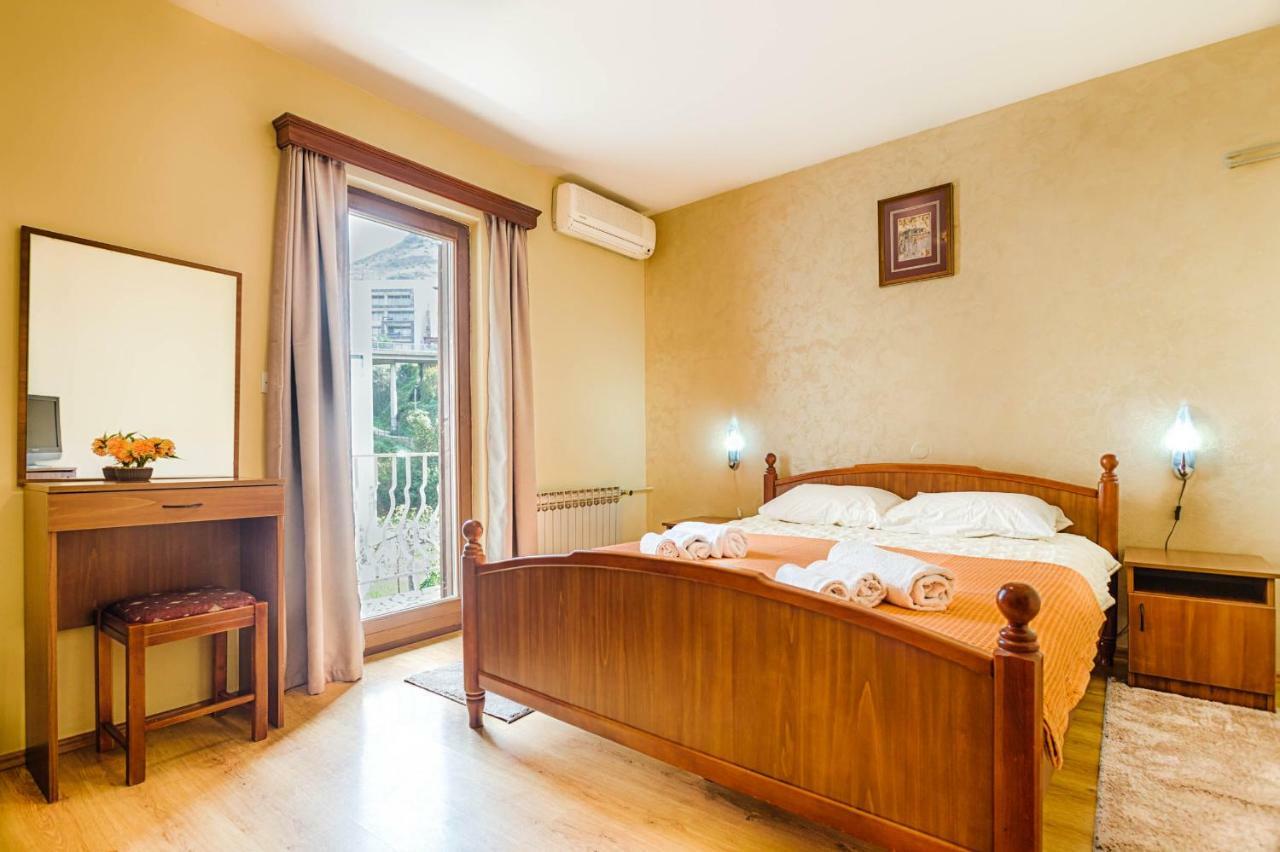 Mali Milocer Bay Accommodation Sveti Stefan Dış mekan fotoğraf