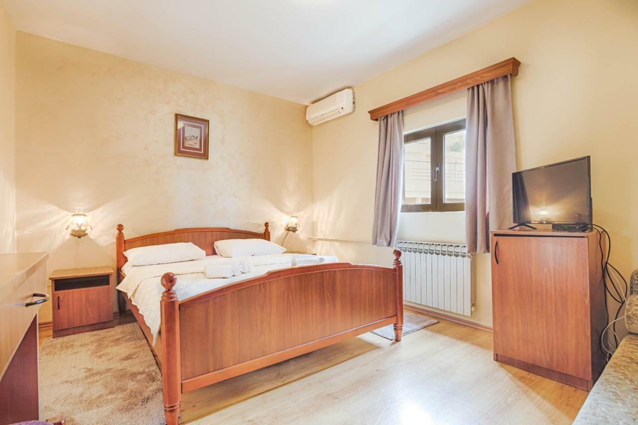 Mali Milocer Bay Accommodation Sveti Stefan Dış mekan fotoğraf