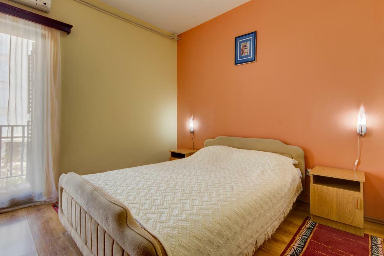 Mali Milocer Bay Accommodation Sveti Stefan Dış mekan fotoğraf